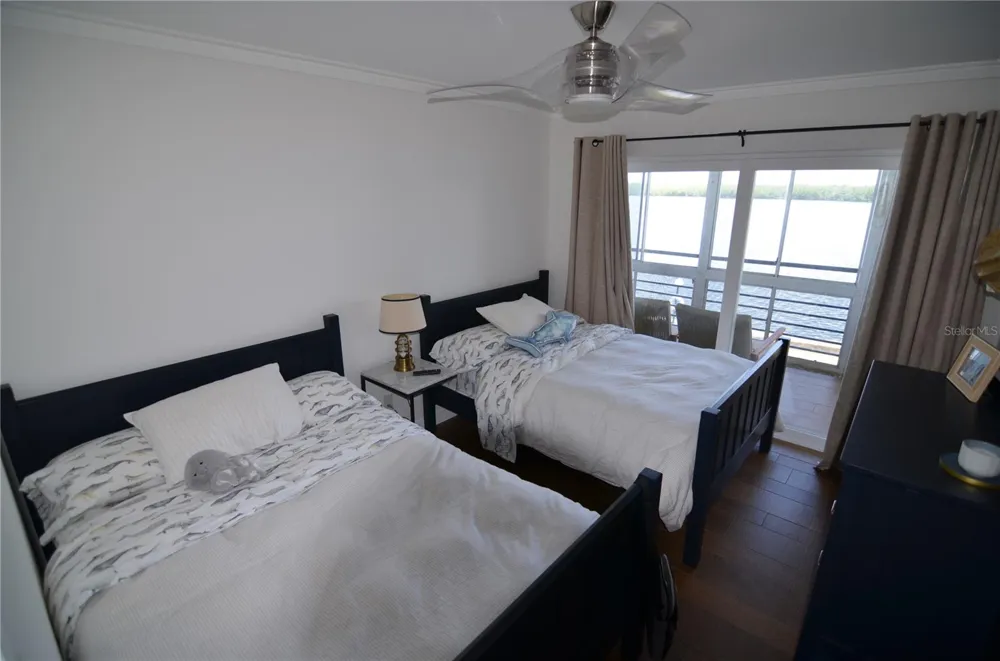 4420 EXETER DRIVE #208 Longboat Key, FL 34228