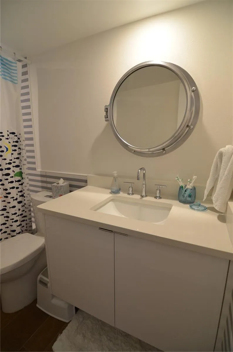 4420 EXETER DRIVE #208 Longboat Key, FL 34228
