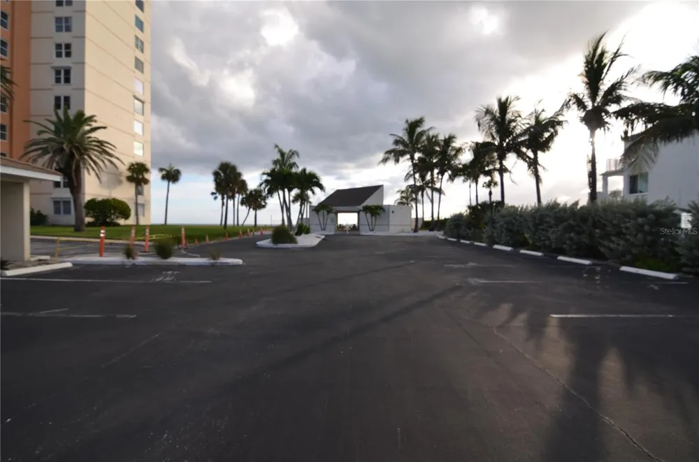 4420 EXETER DRIVE #208 Longboat Key, FL 34228
