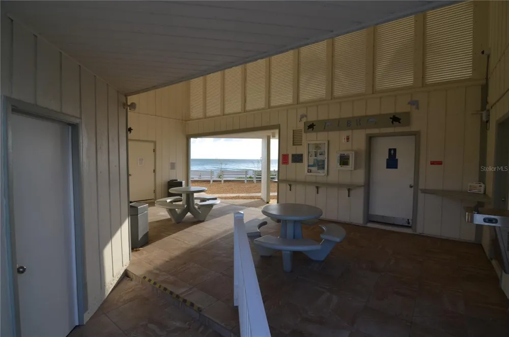 4420 EXETER DRIVE #208 Longboat Key, FL 34228