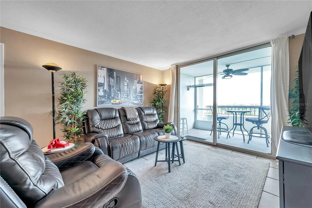 2333 FEATHER SOUND DRIVE #B307 Clearwater, FL 33762