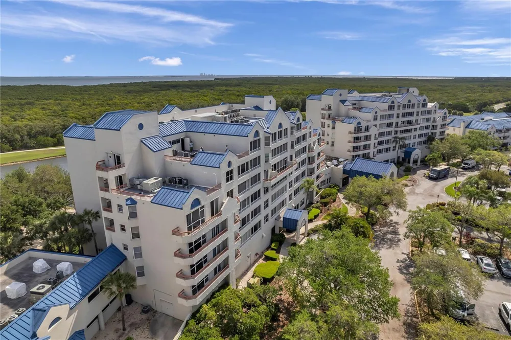 2333 FEATHER SOUND DRIVE #B307 Clearwater, FL 33762