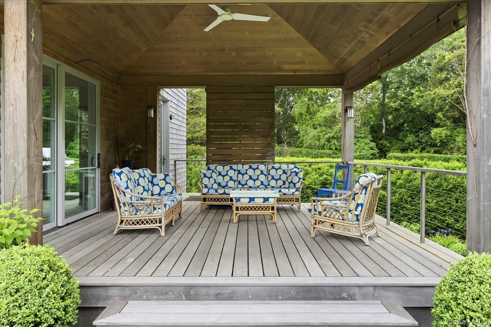 26 Georgian Lane Water Mill, NY 11976