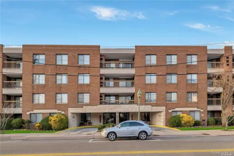 376 Central Avenue #3-V