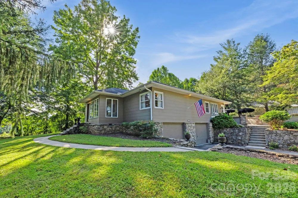 7741 Brevard Road Etowah, NC 28729