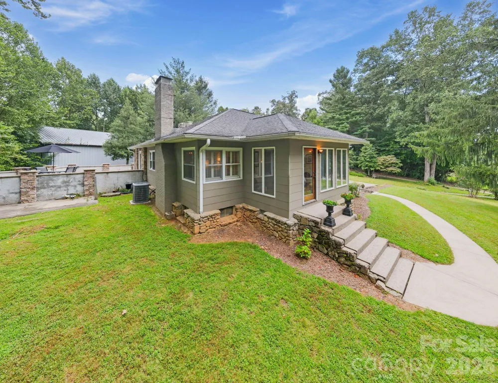7741 Brevard Road Etowah, NC 28729