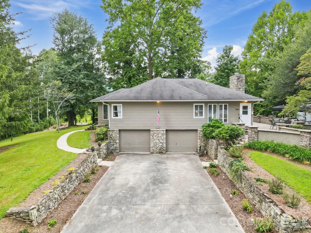 7741 Brevard Road Etowah, NC 28729
