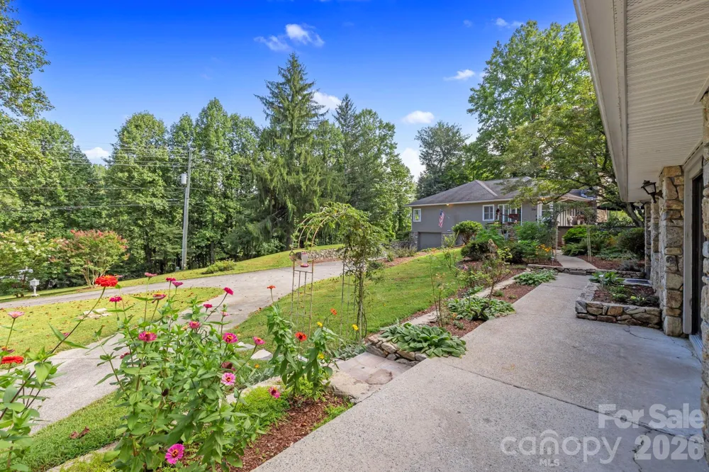 7741 Brevard Road Etowah, NC 28729