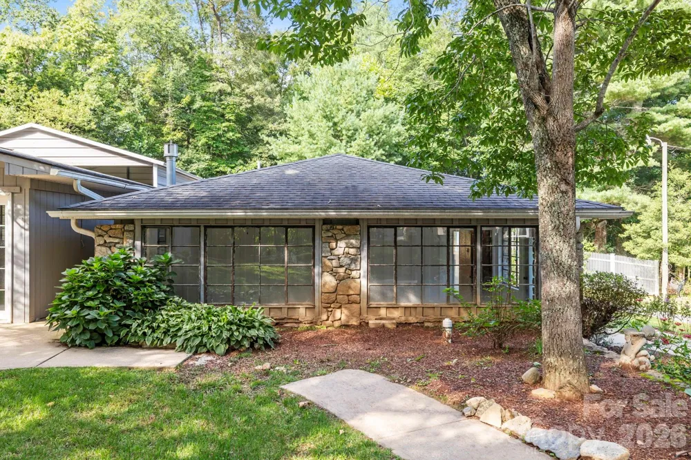 7741 Brevard Road Etowah, NC 28729