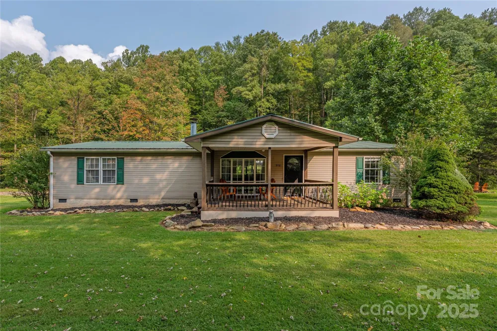 9781 Nc 209 Highway Hot Springs, NC 28743