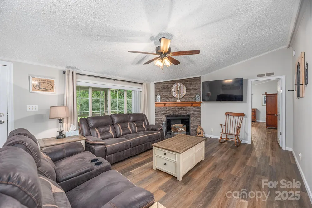 9781 Nc 209 Highway Hot Springs, NC 28743