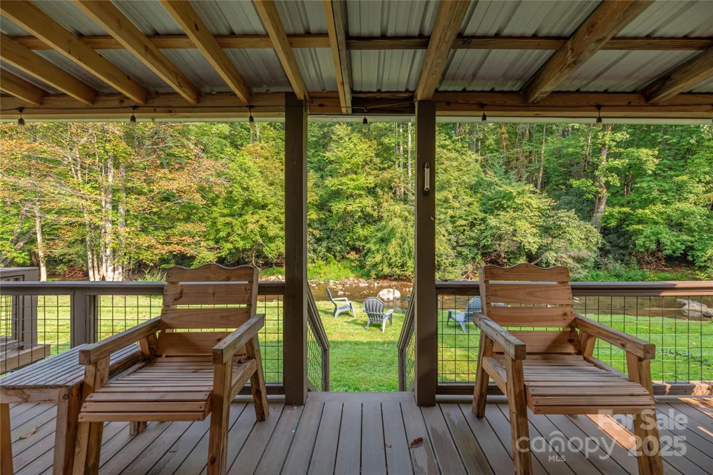 9781 Nc 209 Highway Hot Springs, NC 28743
