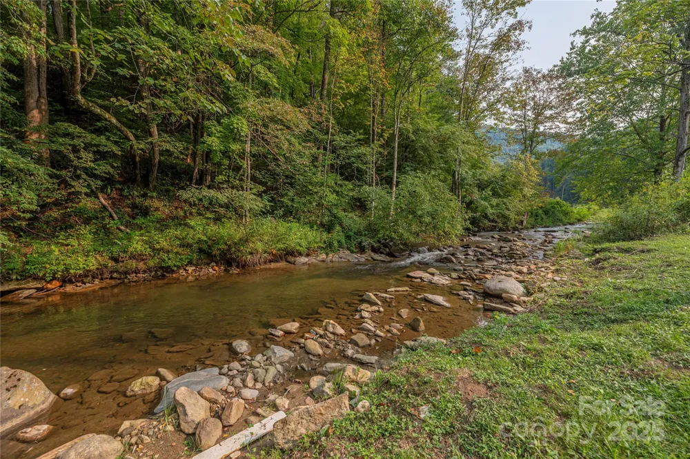 9781 Nc 209 Highway Hot Springs, NC 28743