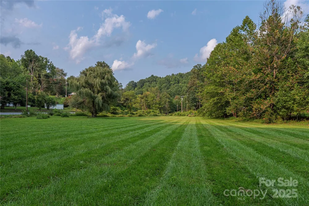 9781 Nc 209 Highway Hot Springs, NC 28743