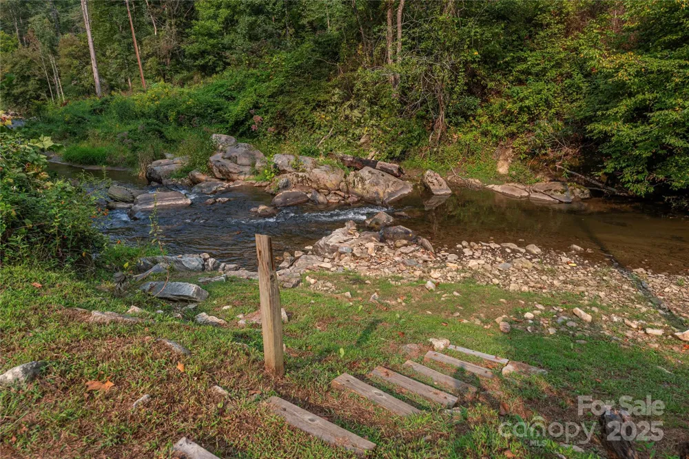 9781 Nc 209 Highway Hot Springs, NC 28743
