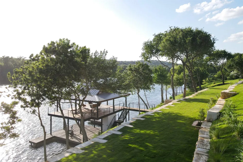 15016 Flat Top Ranch Road Austin, TX 78732