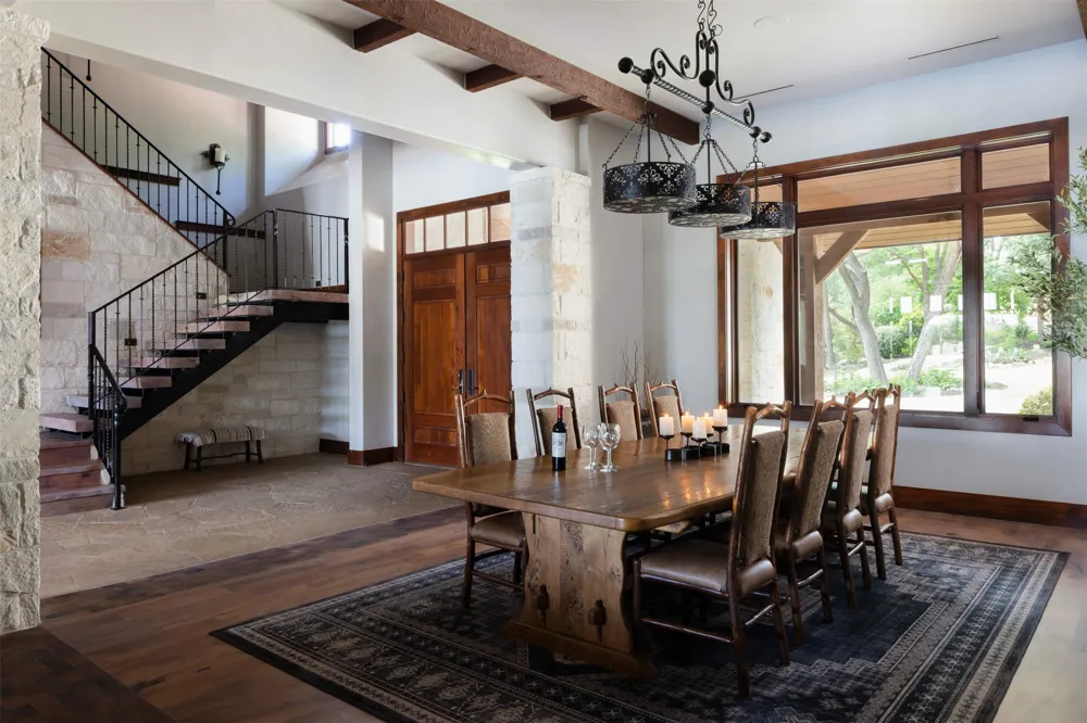 15016 Flat Top Ranch Road Austin, TX 78732