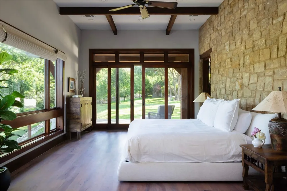 15016 Flat Top Ranch Road Austin, TX 78732