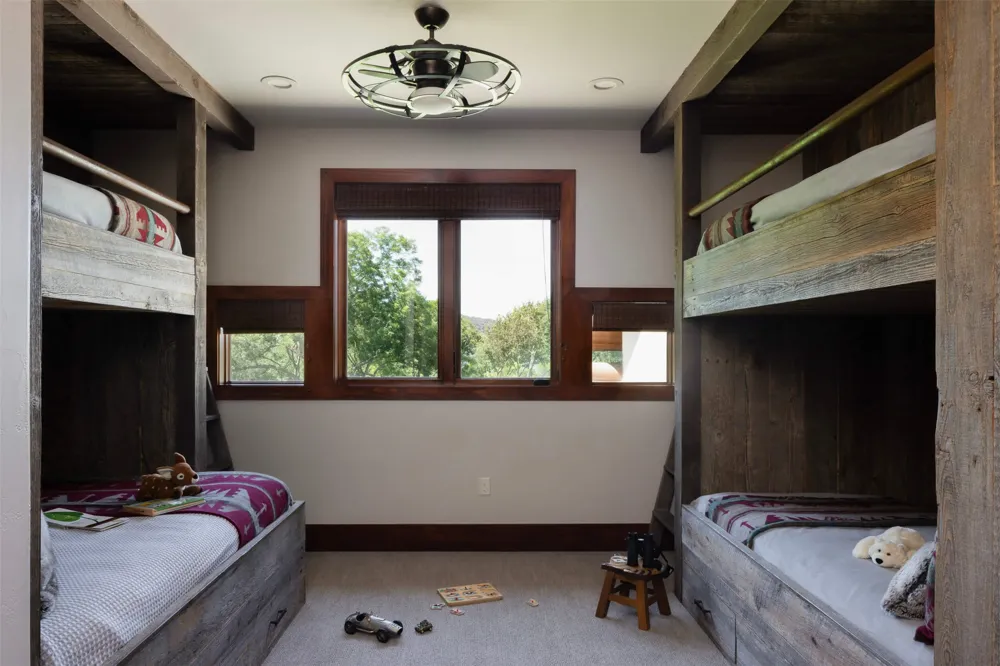 15016 Flat Top Ranch Road Austin, TX 78732