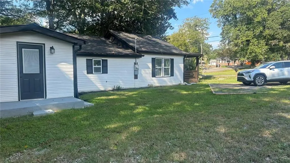 102 Oak Street Summerville, GA 30747