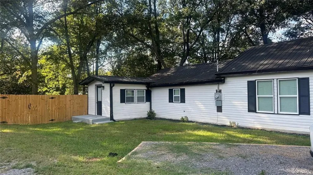 102 Oak Street Summerville, GA 30747