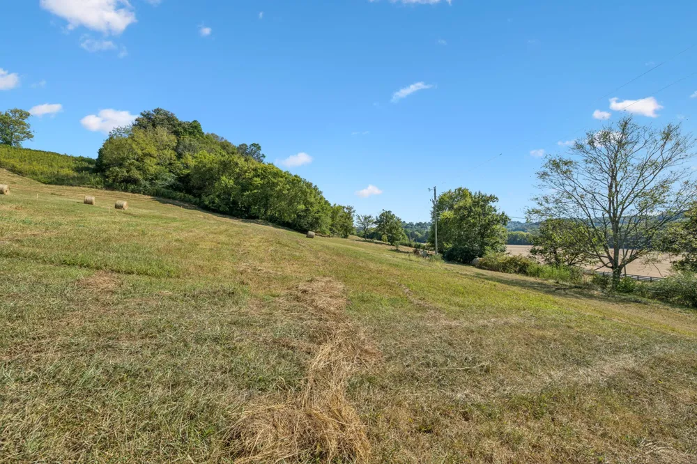 1924 Thompson Station Rd W Thompsons Station, TN 37179