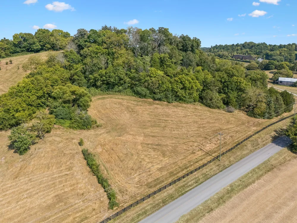 1924 Thompson Station Rd W Thompsons Station, TN 37179