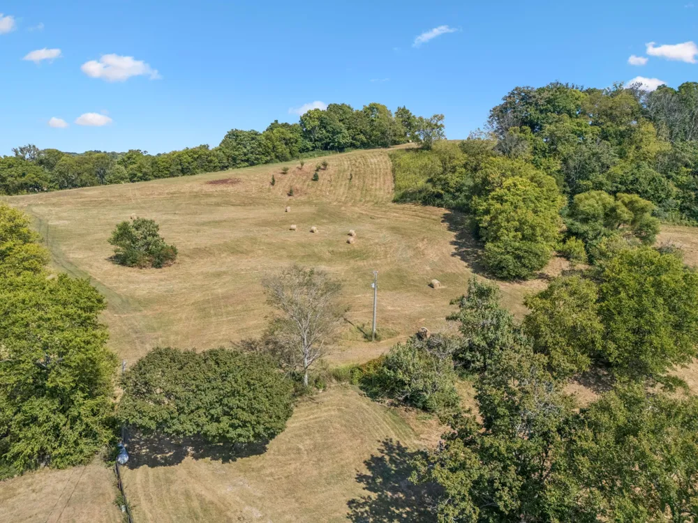 1924 Thompson Station Rd W Thompsons Station, TN 37179