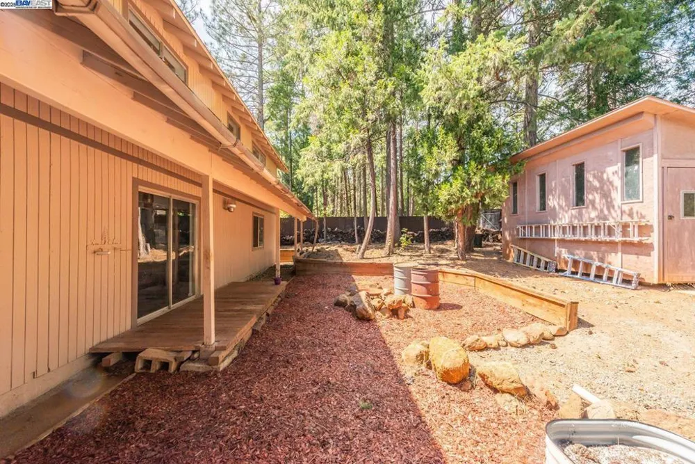 230 Mary Ave Trinity Center, CA 96091