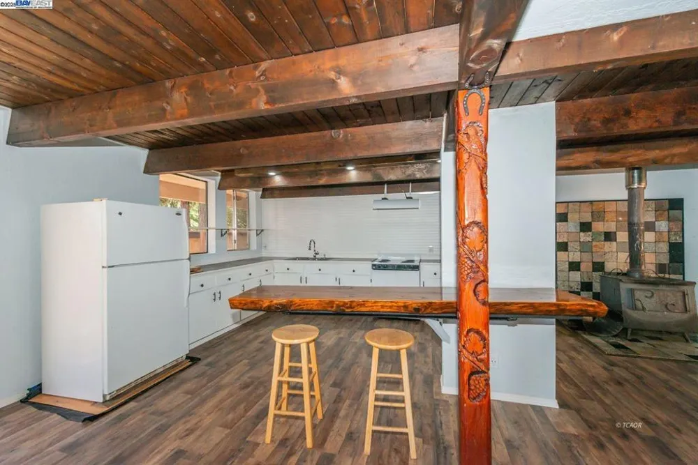 230 Mary Ave Trinity Center, CA 96091