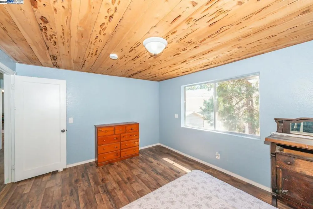 230 Mary Ave Trinity Center, CA 96091