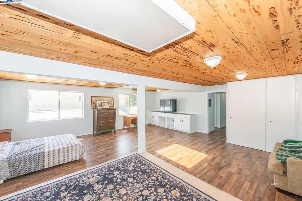 230 Mary Ave Trinity Center, CA 96091