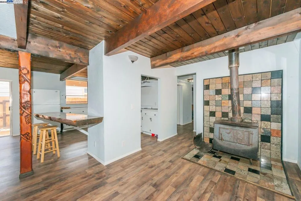 230 Mary Ave Trinity Center, CA 96091