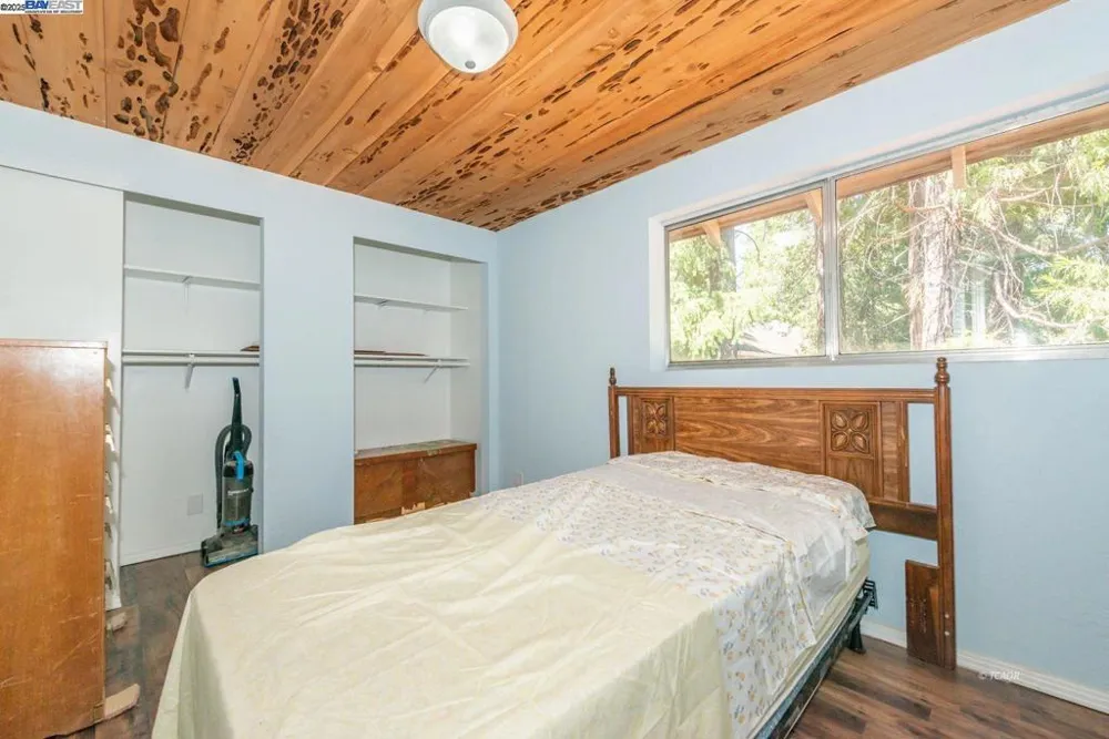 230 Mary Ave Trinity Center, CA 96091