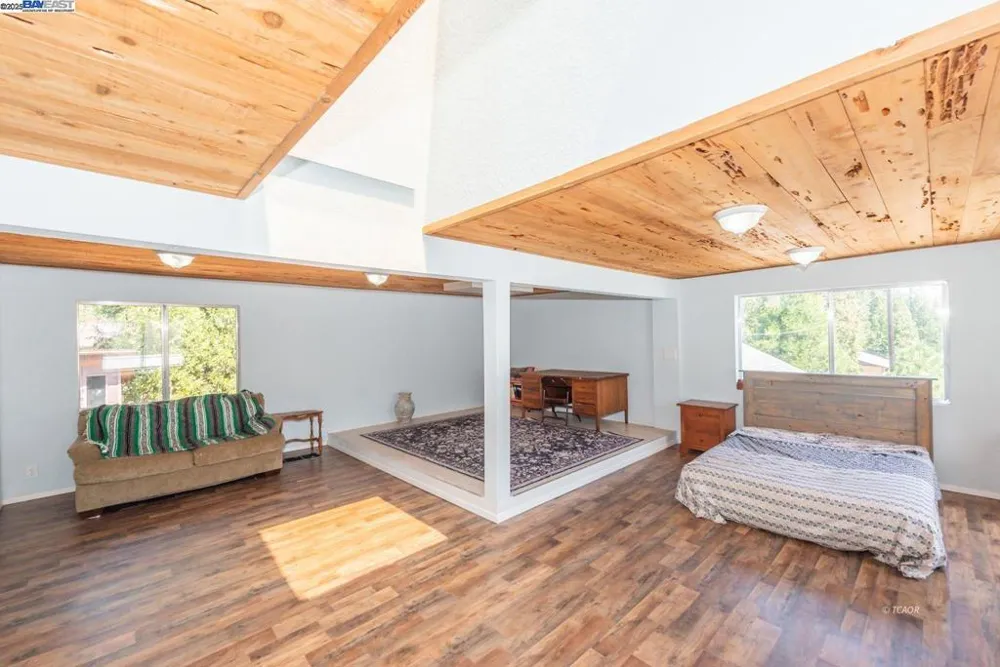 230 Mary Ave Trinity Center, CA 96091