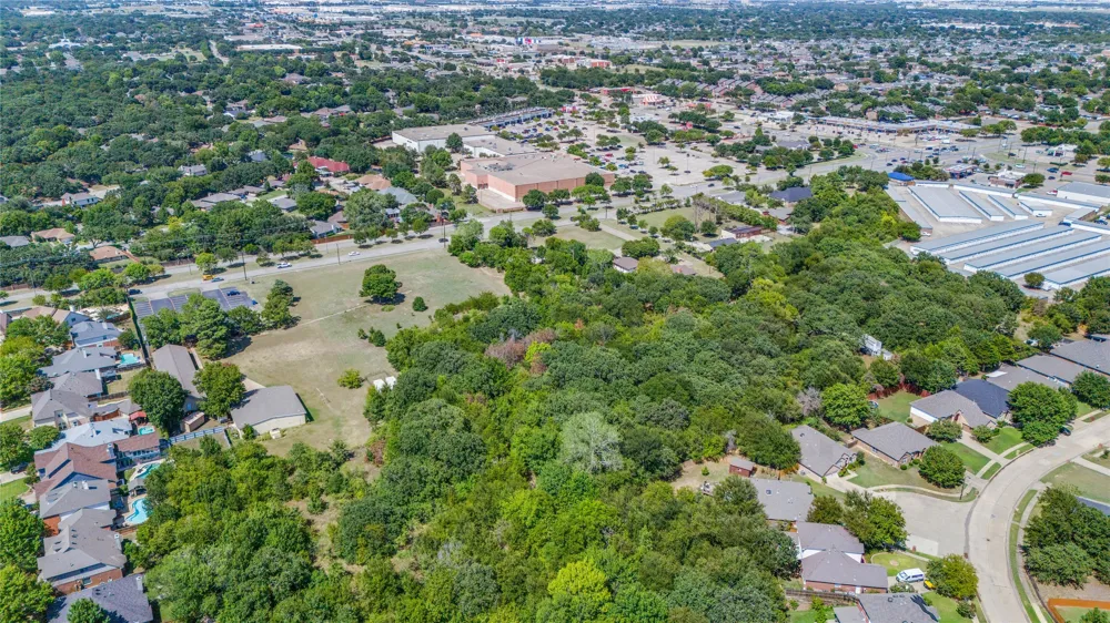 2120 W Sublett Road Arlington, TX 76017
