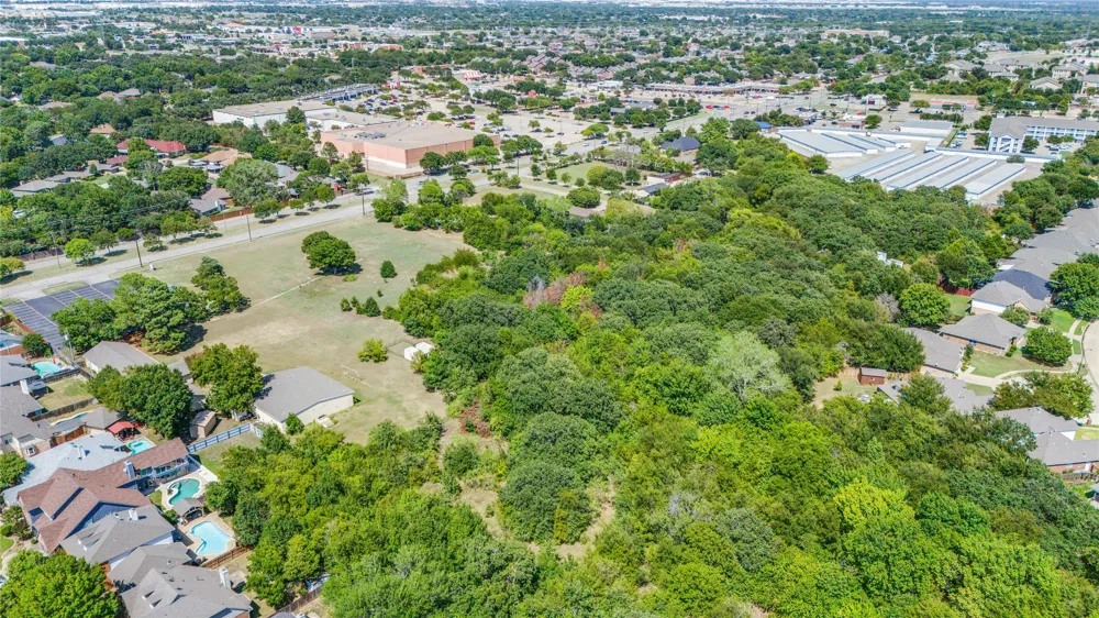 2120 W Sublett Road Arlington, TX 76017