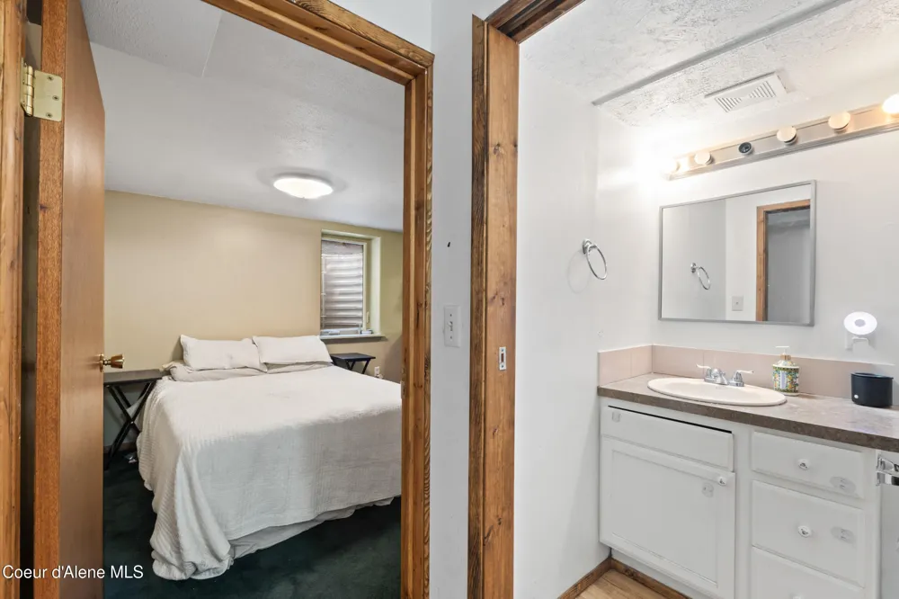 9808 E Shannon Avenue Spokane Valley, WA 99206