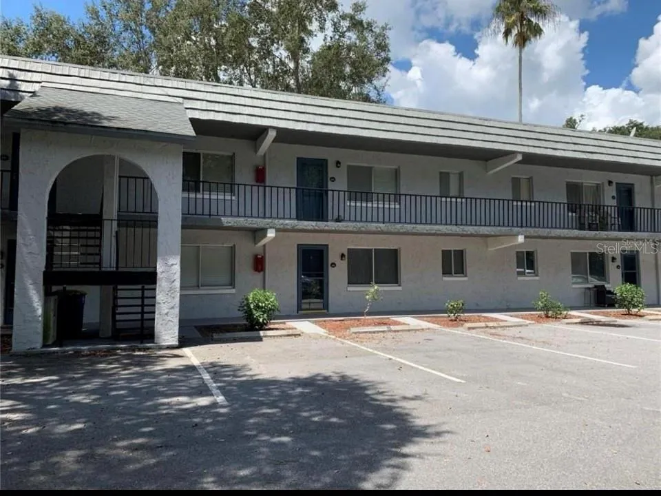 220 IDLEWOOD AVENUE #204 Bartow, FL 33830