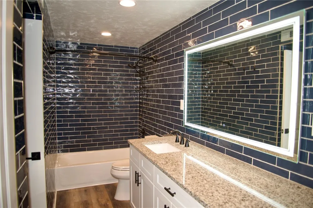 220 IDLEWOOD AVENUE #204 Bartow, FL 33830