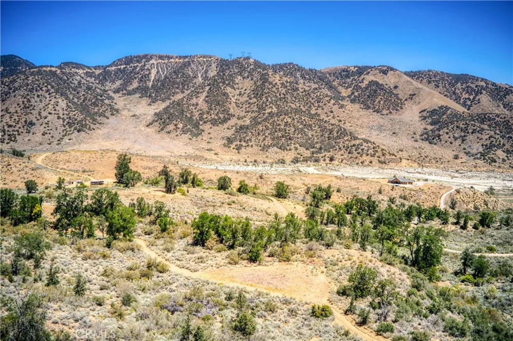 6 Grand Terrace Dr Lebec, CA 93243