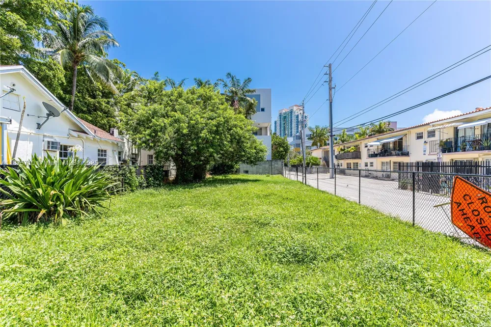 918 4th St Miami Beach, FL 33139
