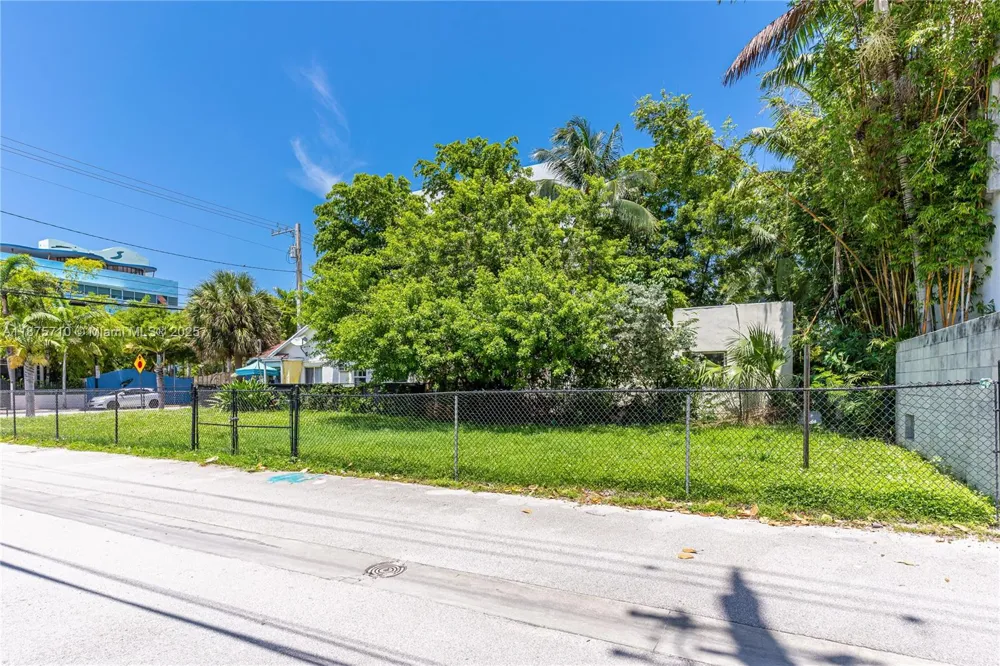 918 4th St Miami Beach, FL 33139
