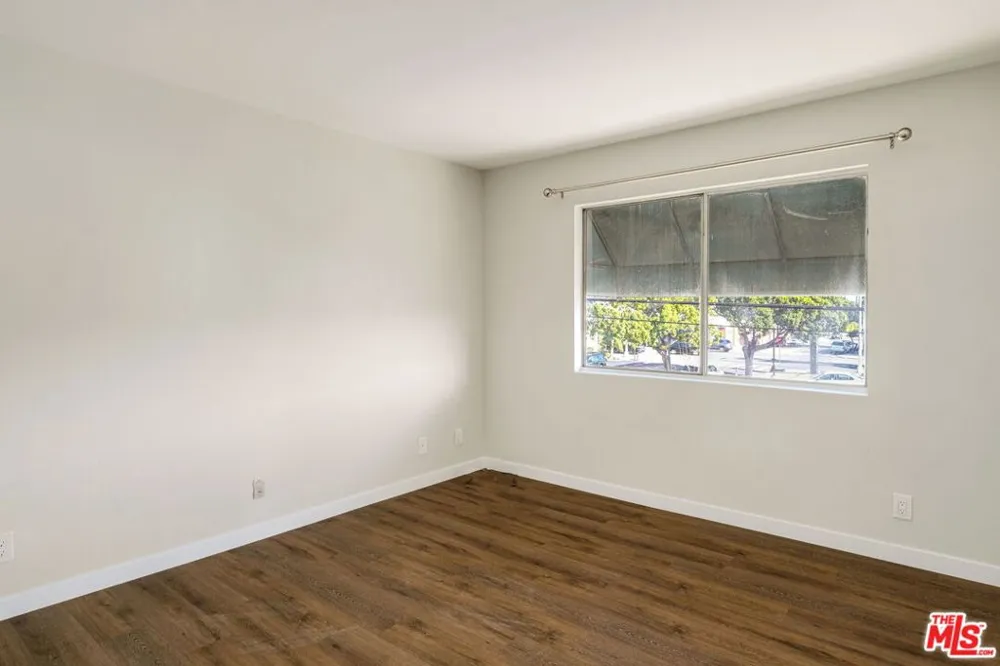 1342 HARVARD STREET #201 Santa Monica, CA 90404