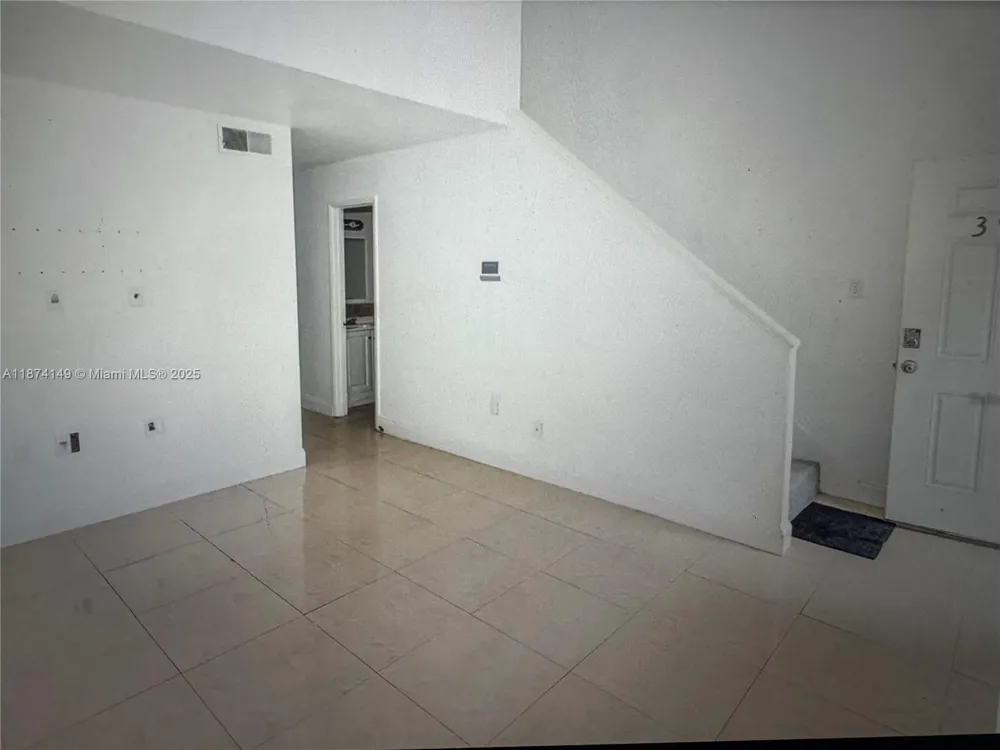 3984 Crayrich Circle #C5 Orlando, FL 32839