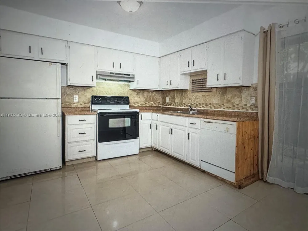 3984 Crayrich Circle #C5 Orlando, FL 32839