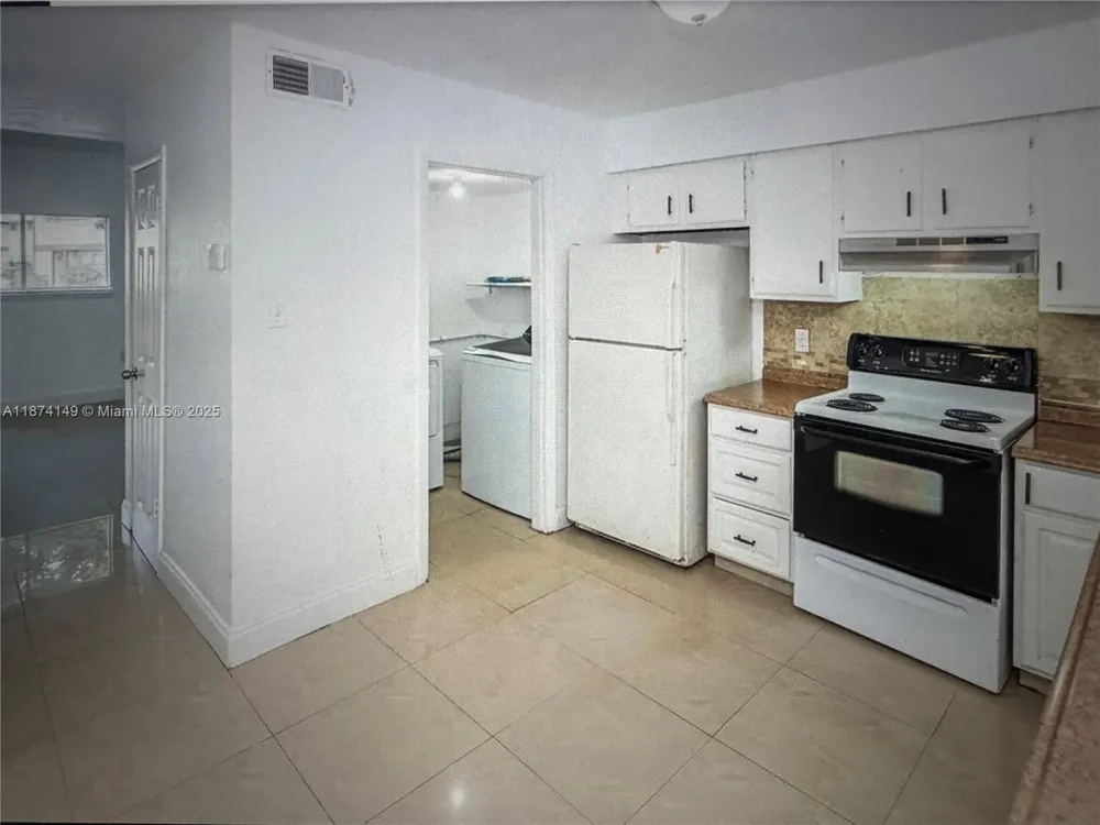 3984 Crayrich Circle #C5 Orlando, FL 32839