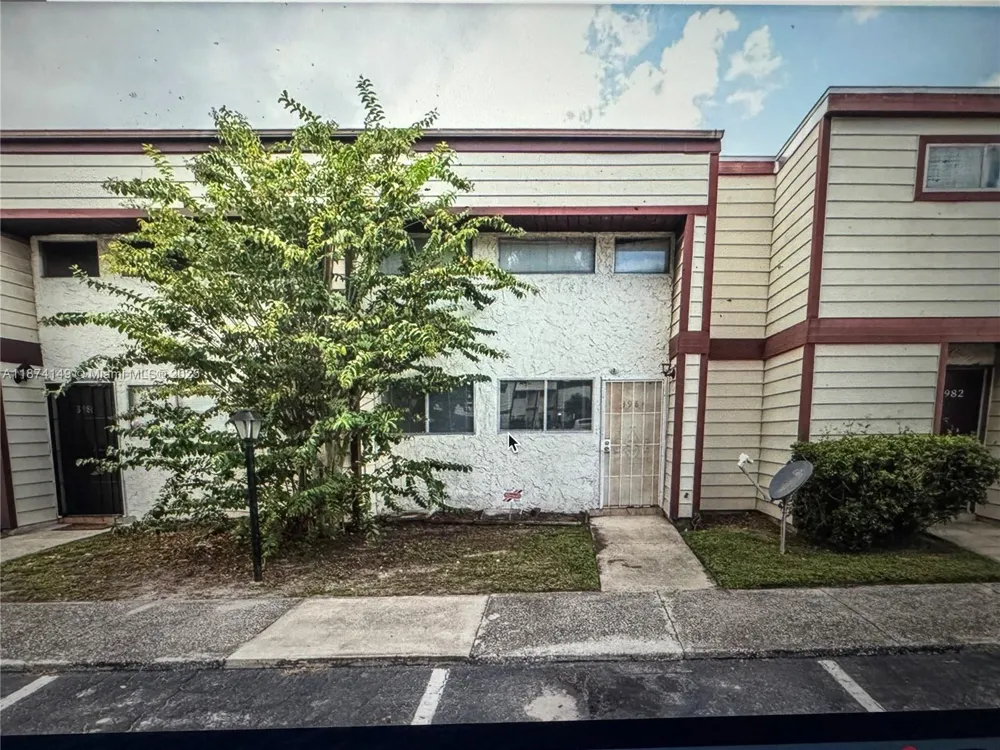 3984 Crayrich Circle #C5 Orlando, FL 32839