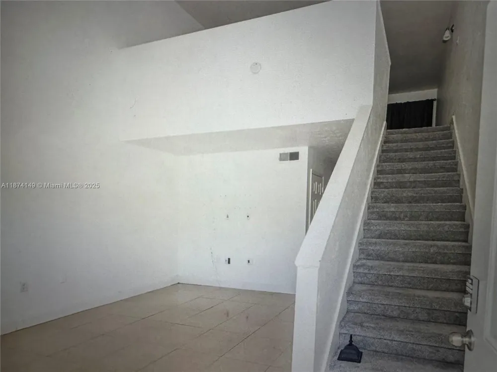 3984 Crayrich Circle #C5 Orlando, FL 32839