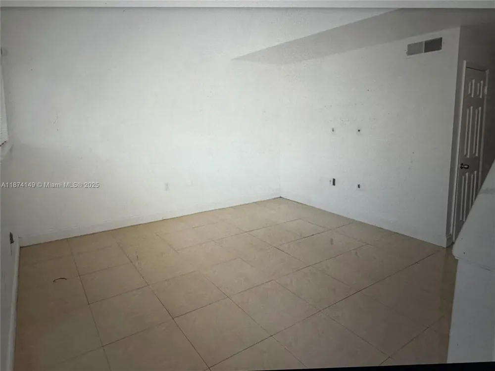 3984 Crayrich Circle #C5 Orlando, FL 32839